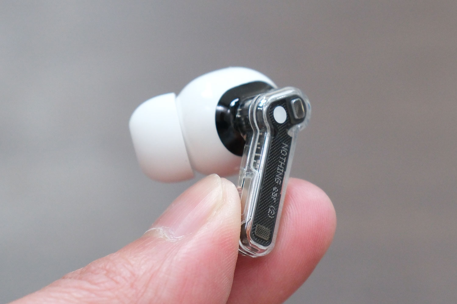 Nothing Ear(2)