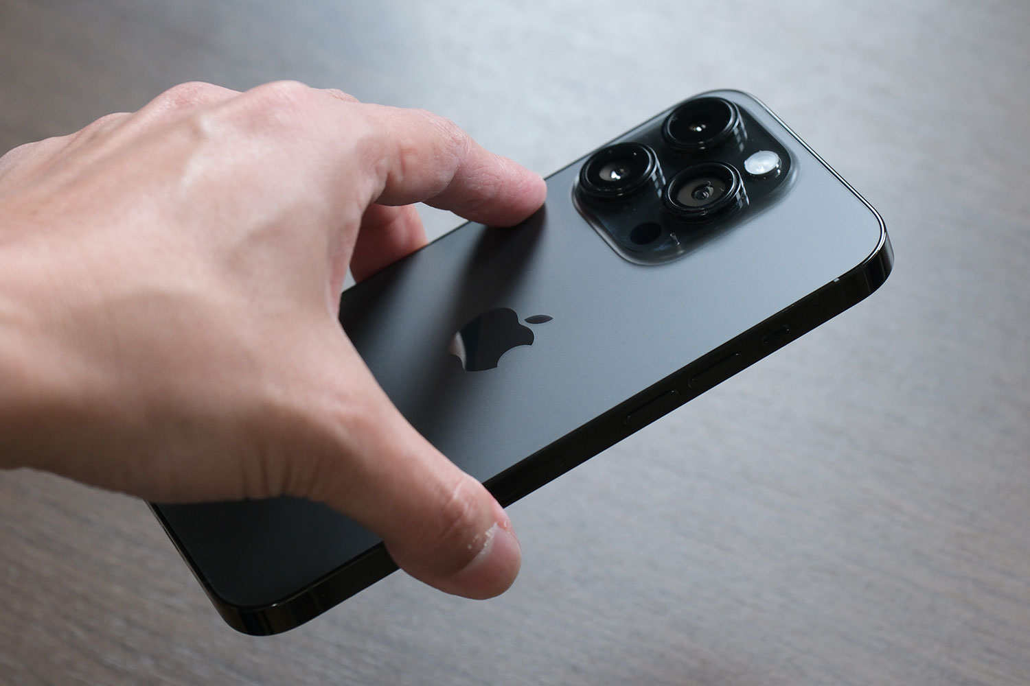 iPhone 14 Pro サイズ感