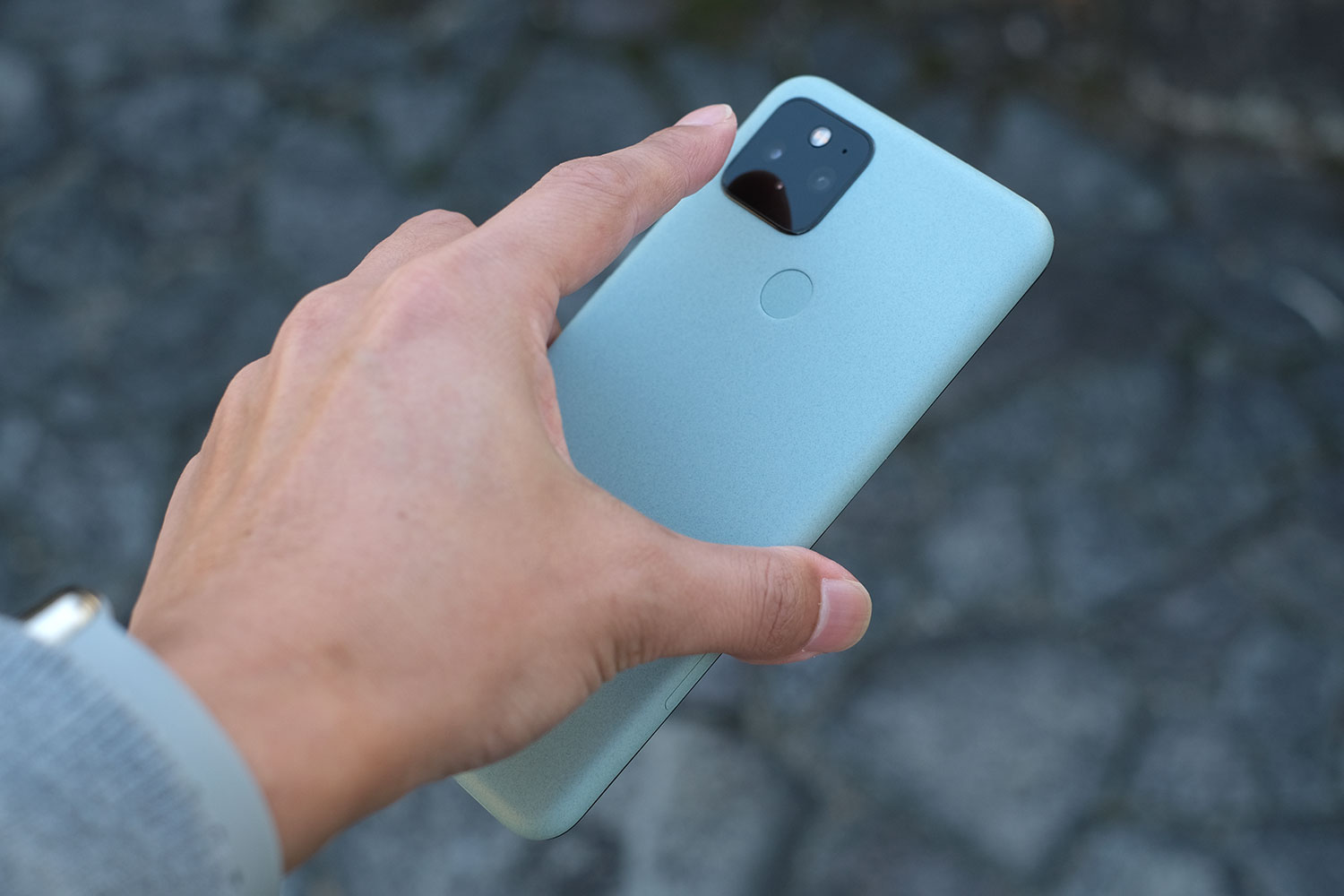 Pixel 5 背面デザイン