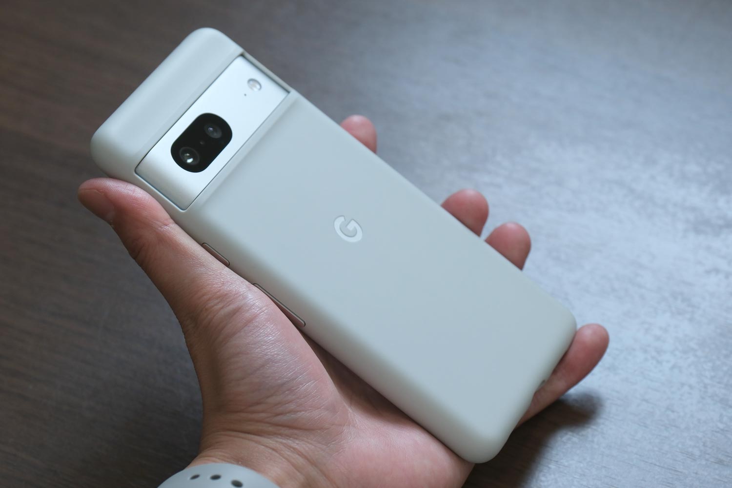 Pixel 7 純正ケース（背面）