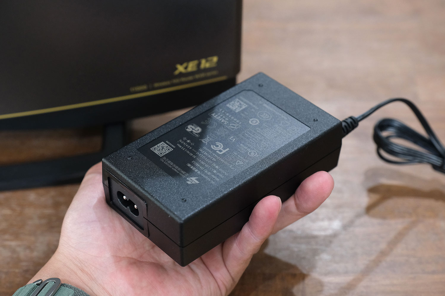 WXR-11000XE12のACアダプタ