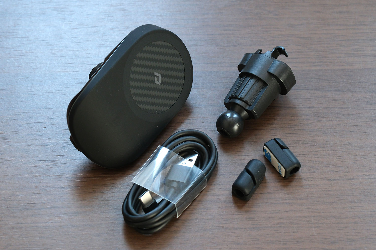 MagEZ Car Mount Pro 同梱品一色