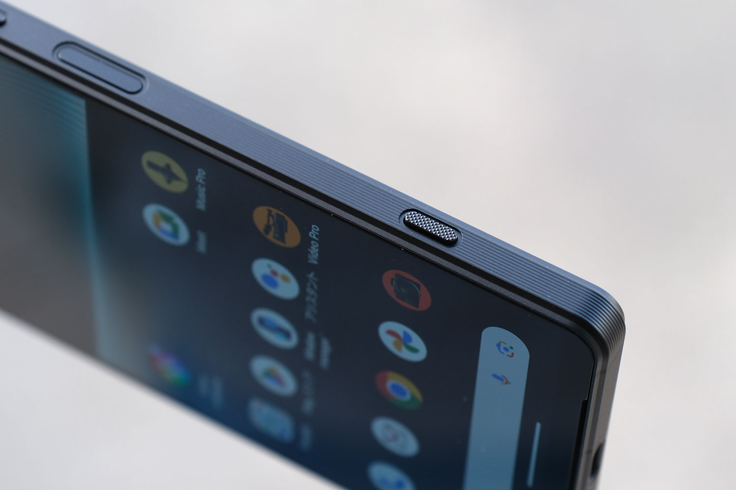 Xperia 1 V カメラのシャッターボタン