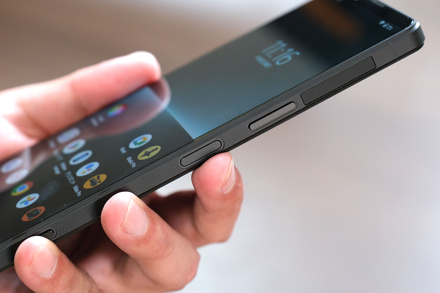 Xperia 1 V サイドボタン式指紋認証