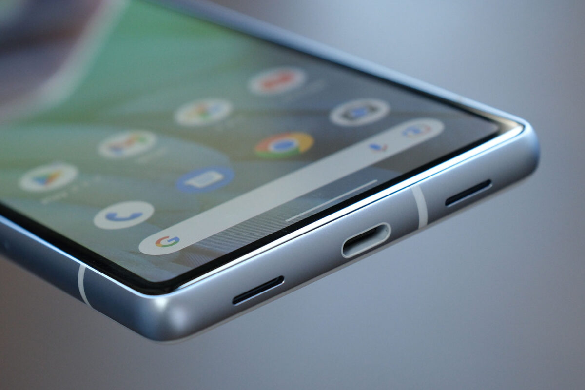 Pixel 7a USB-Cポート