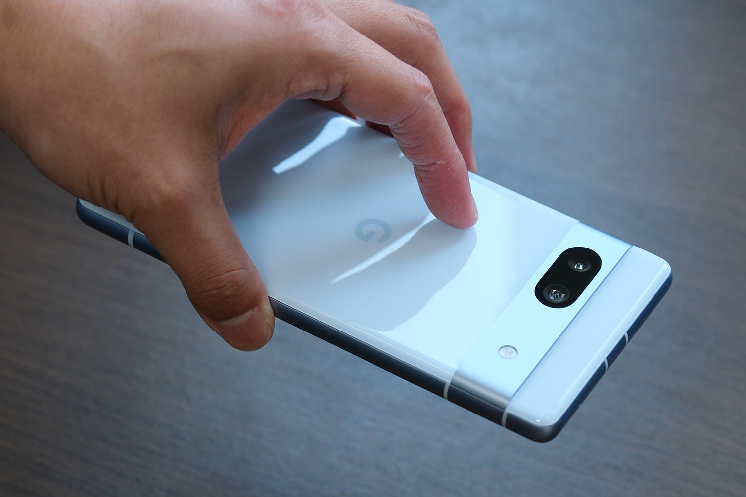 Pixel 7a 背面パネル