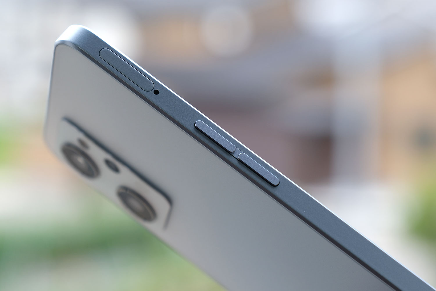 OPPO Reno7 A 左サイド操作ボタン