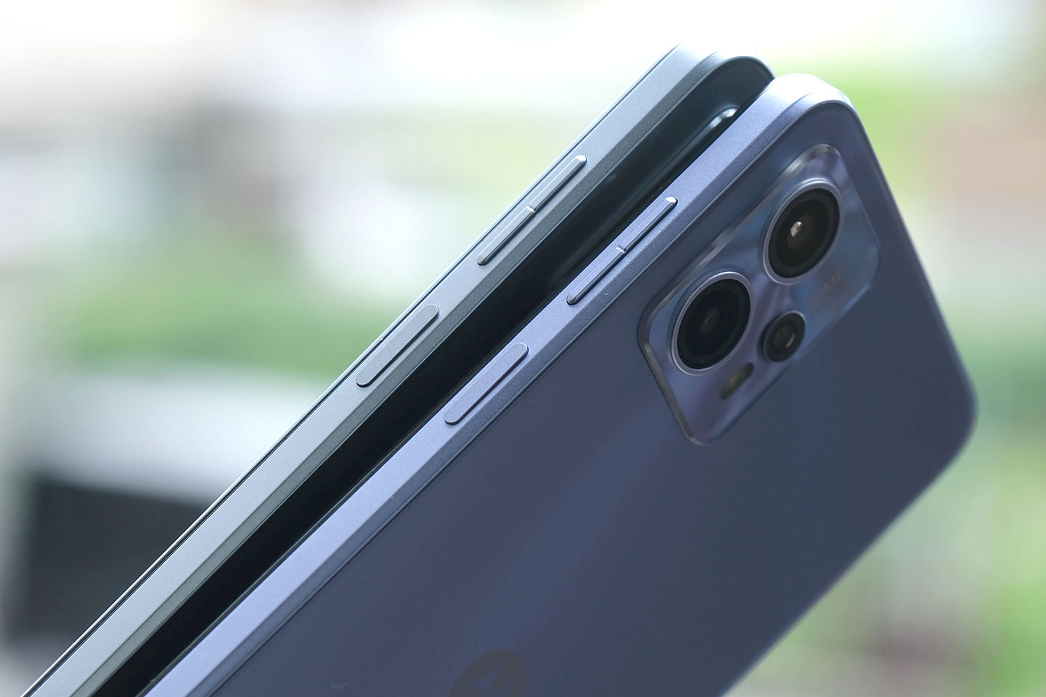 moto g53y vs moto g13 サイドフレーム