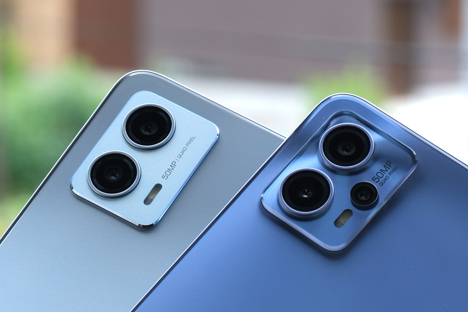 moto g53y vs moto g13 リアカメラのデザイン