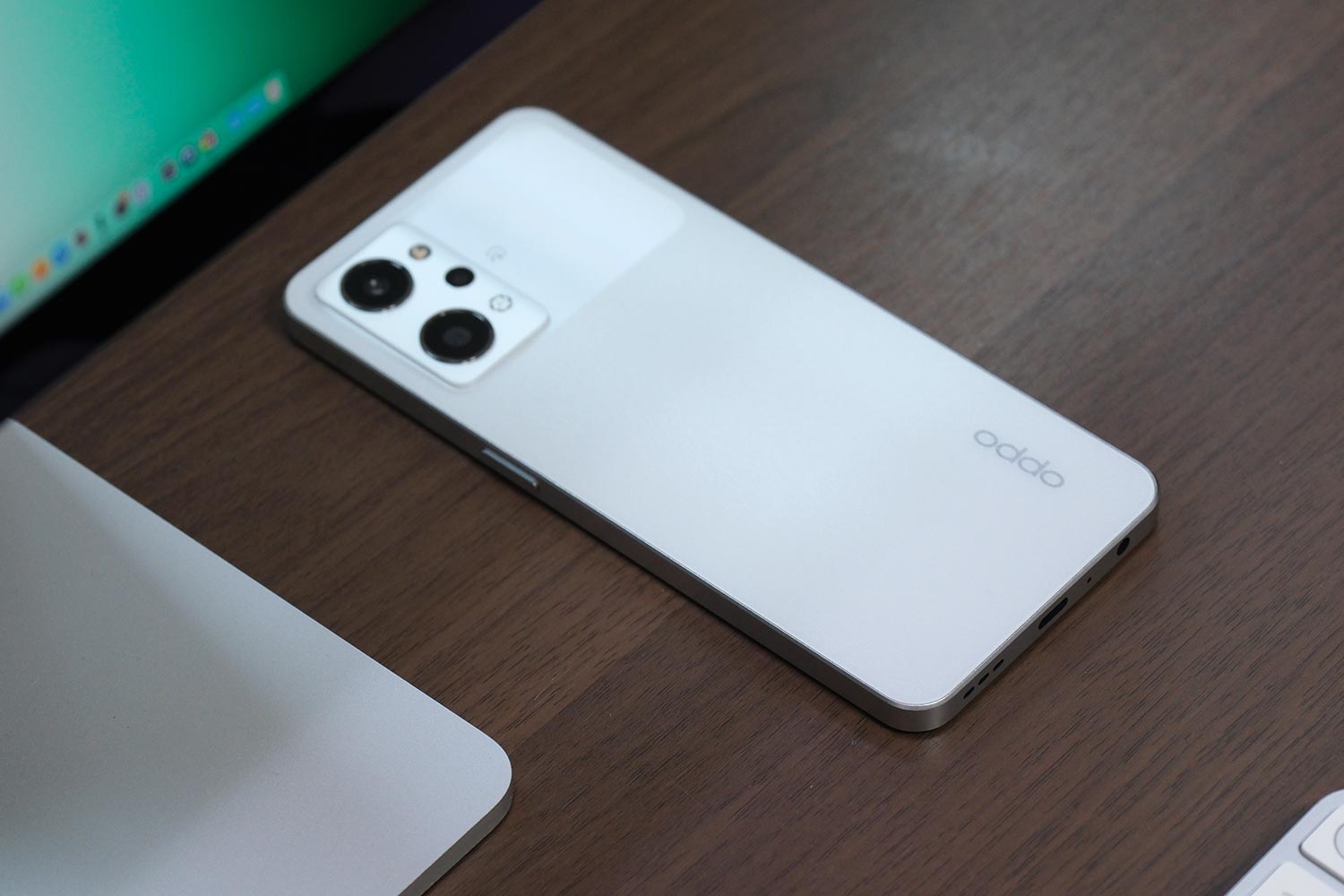 OPPO Reno9 A