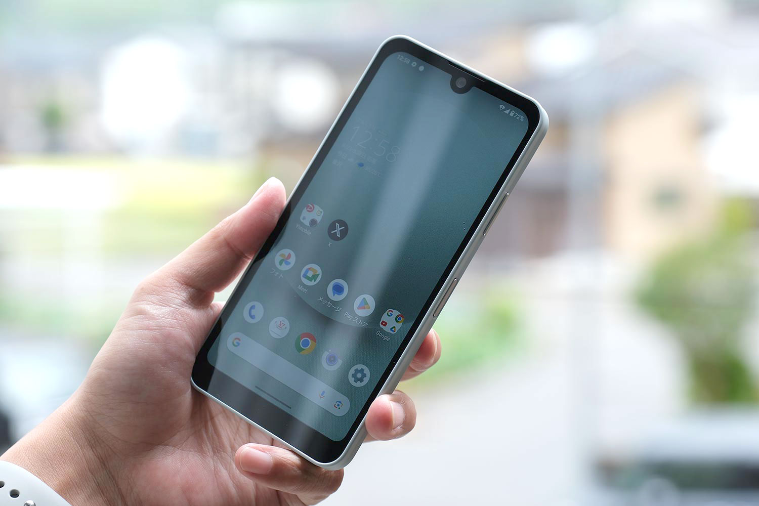 AQUOS wish3 正面デザイン