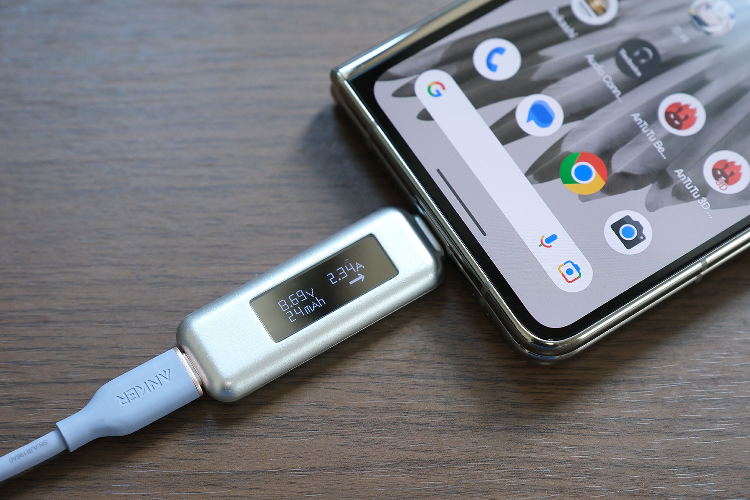 Pixel Fold 充電速度