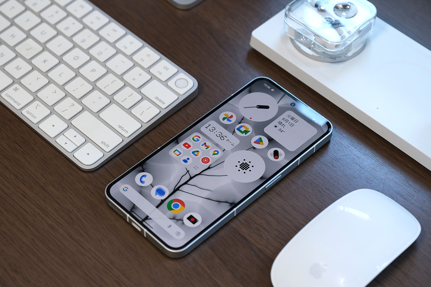 Nothing Phone(2)
