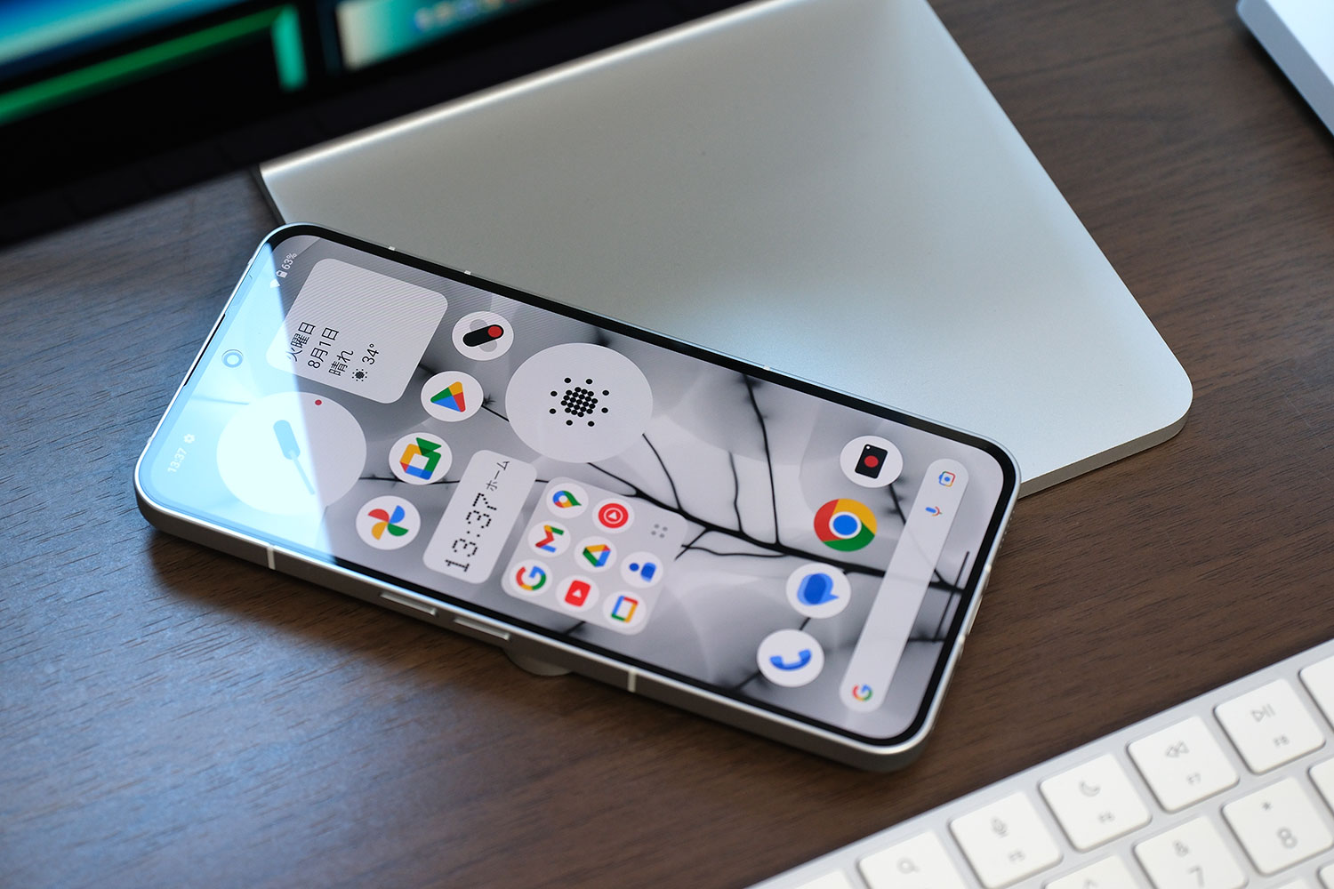 Nothing Phone(2)