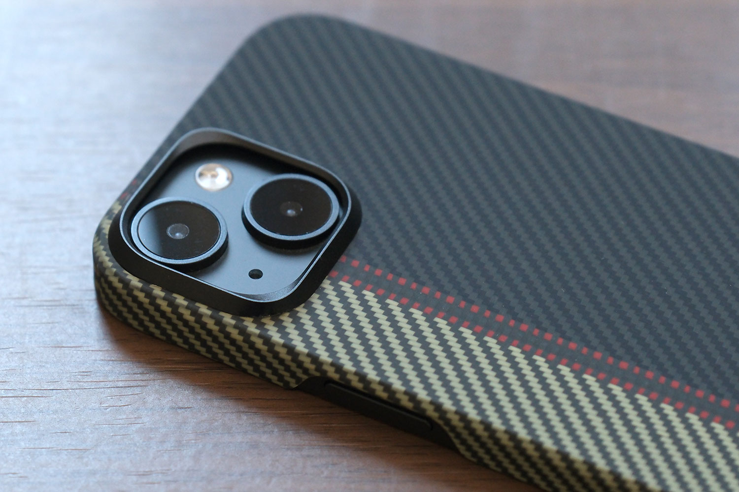 MagEZ Case 4 for iPhone 15 カメラ部分