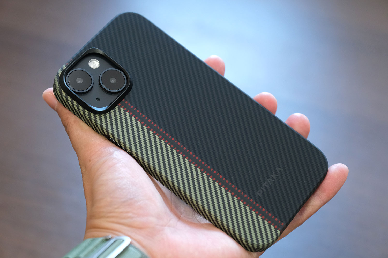 MagEZ Case4 for iPhone 15 背面デザイン