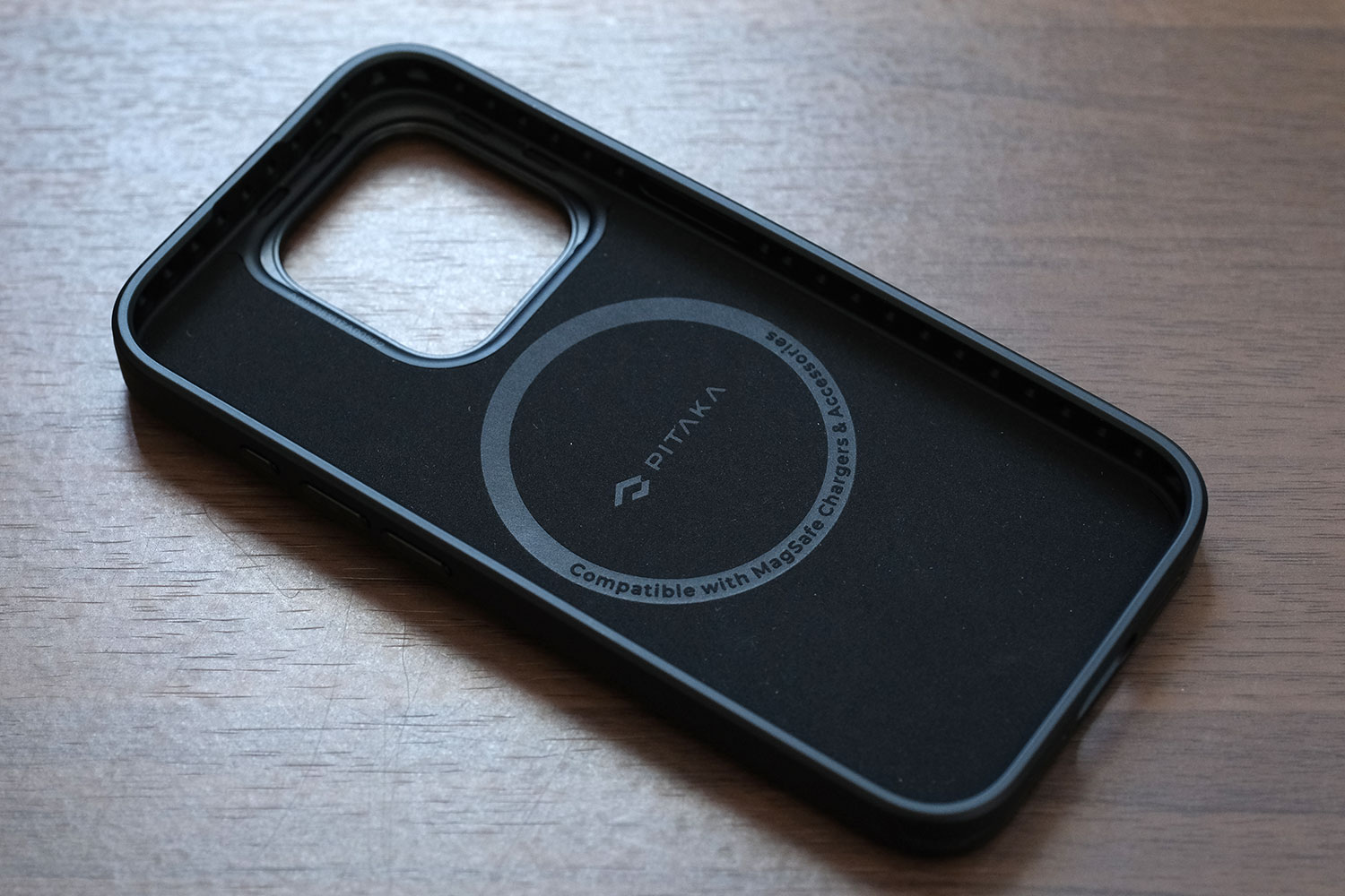 PITAKA MagEZ Case Pro 4 ケース内側