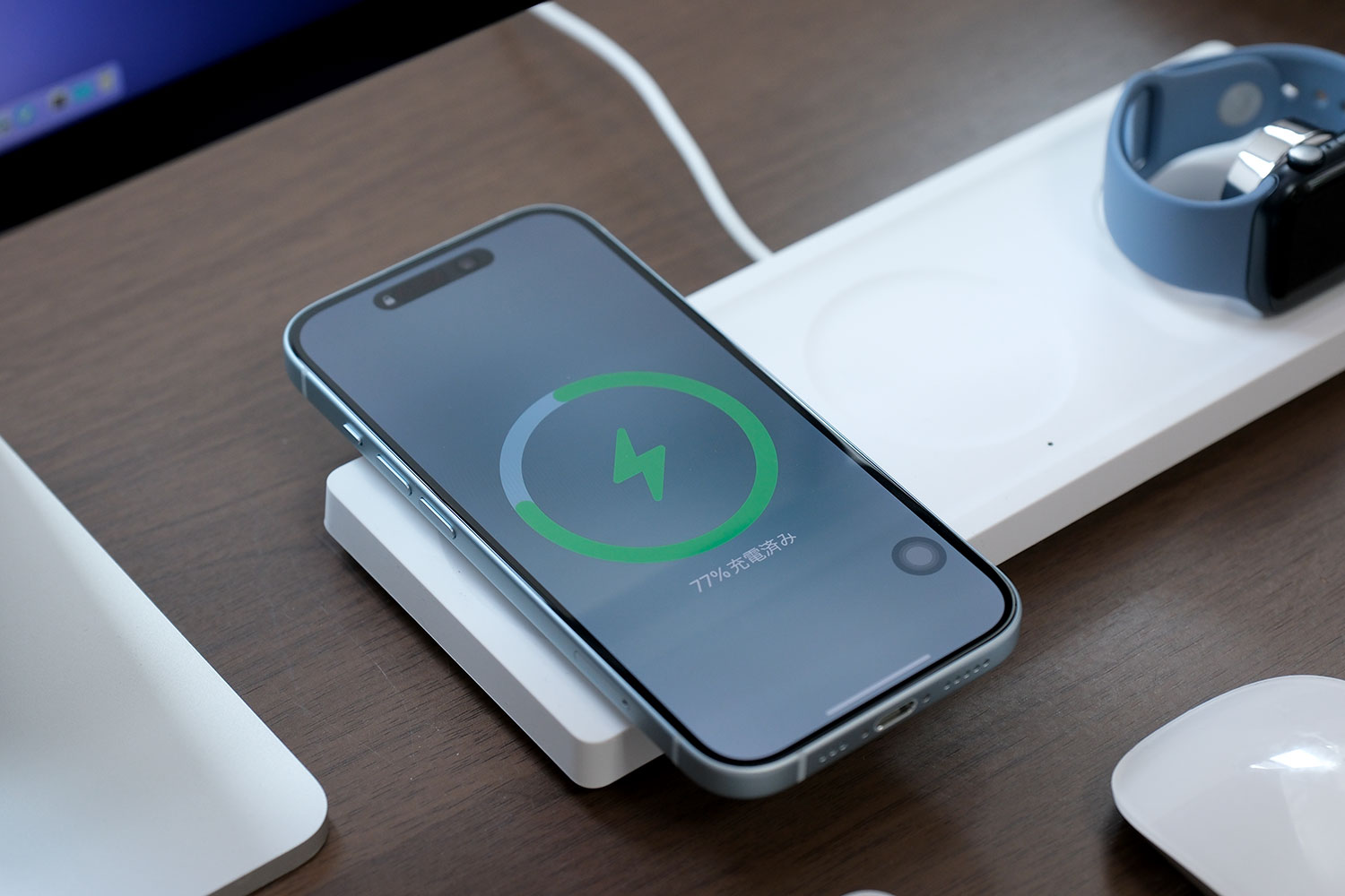 iPhone 15 MagSafe充電に対応