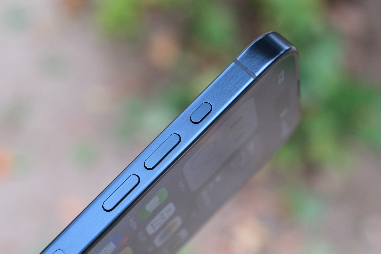 iPhone 15 Pro アクションボタン