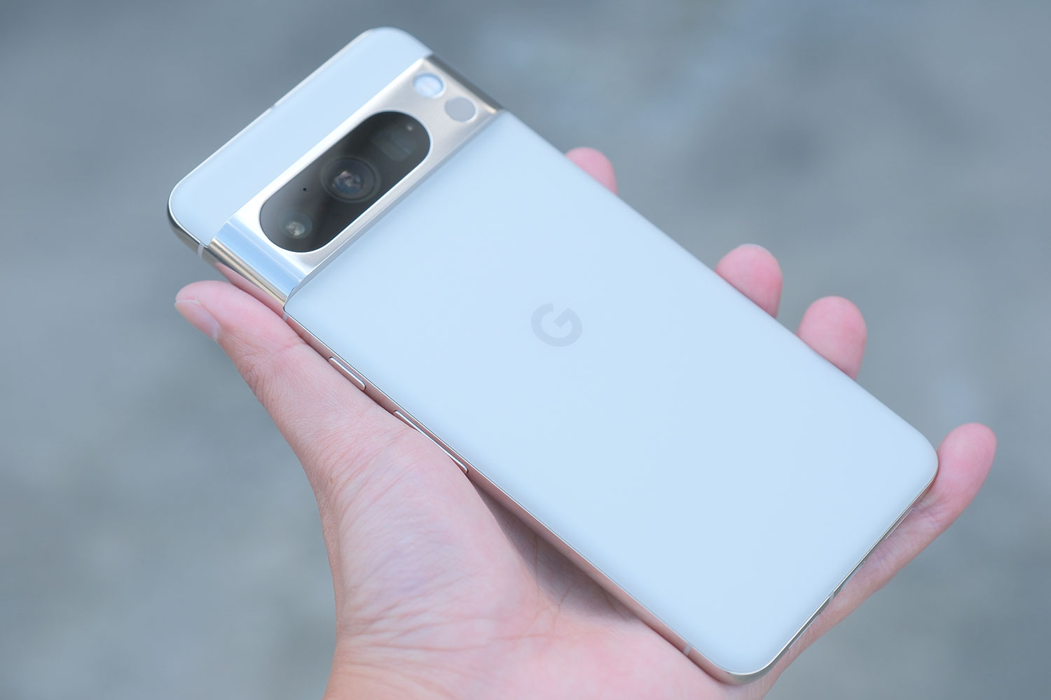 Pixel 8 Pro 背面パネル