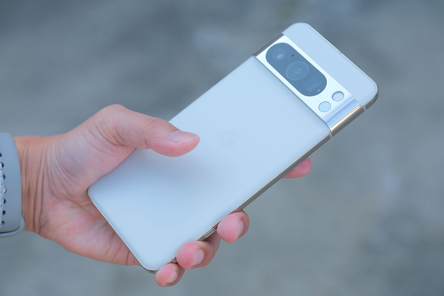 Pixel 8 Pro Porcelain