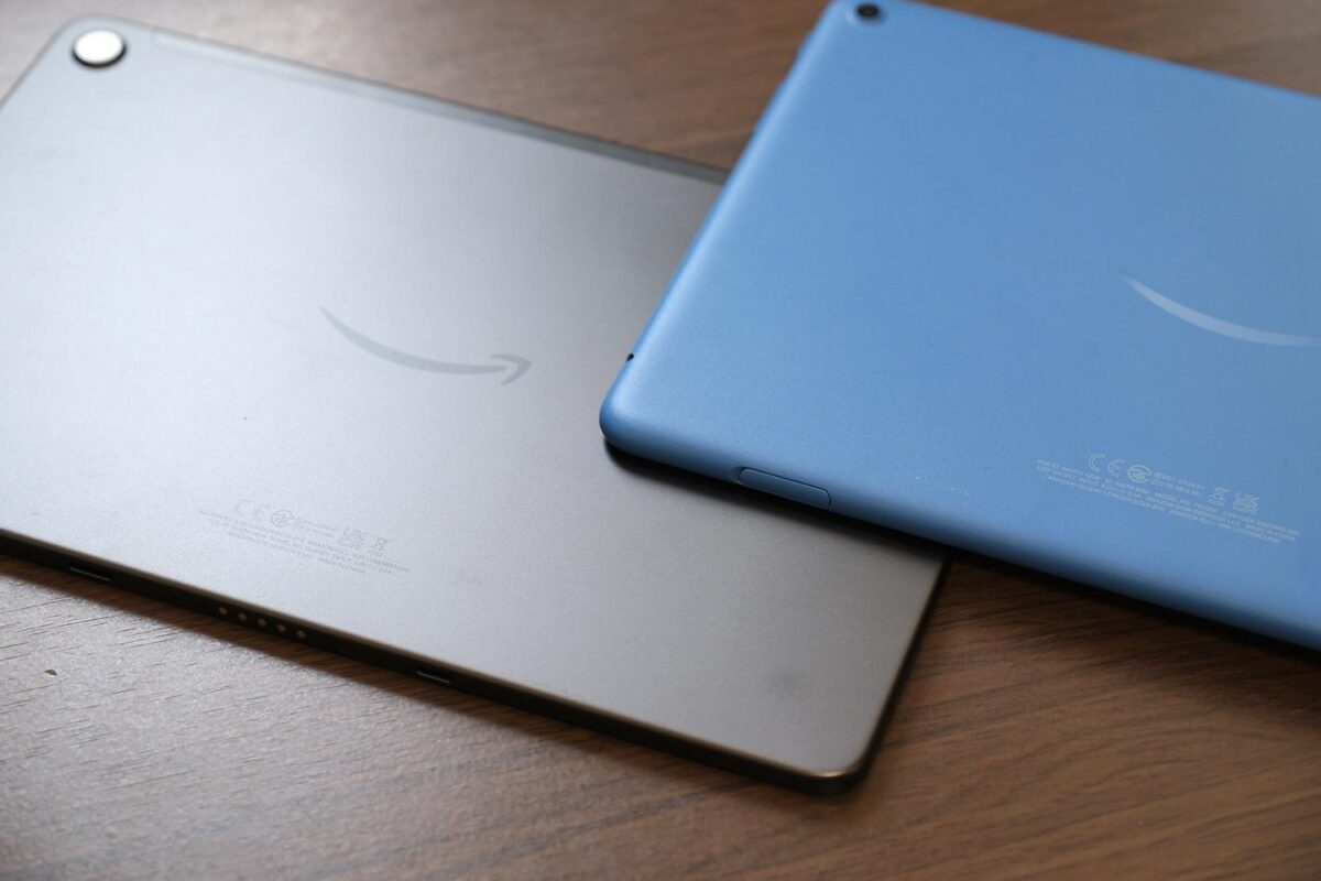 Fire Max 11とFire HD 10 筐体素材