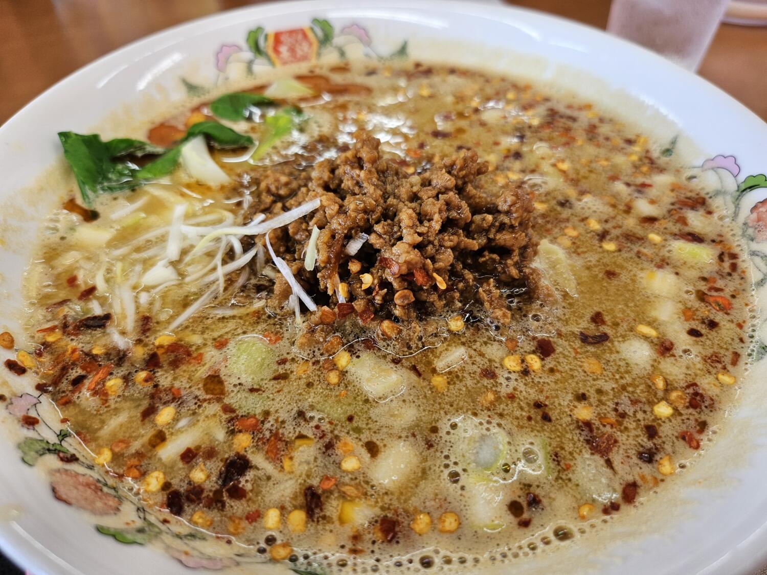 Galaxy Z Flip5 広角カメラでラーメンを撮影