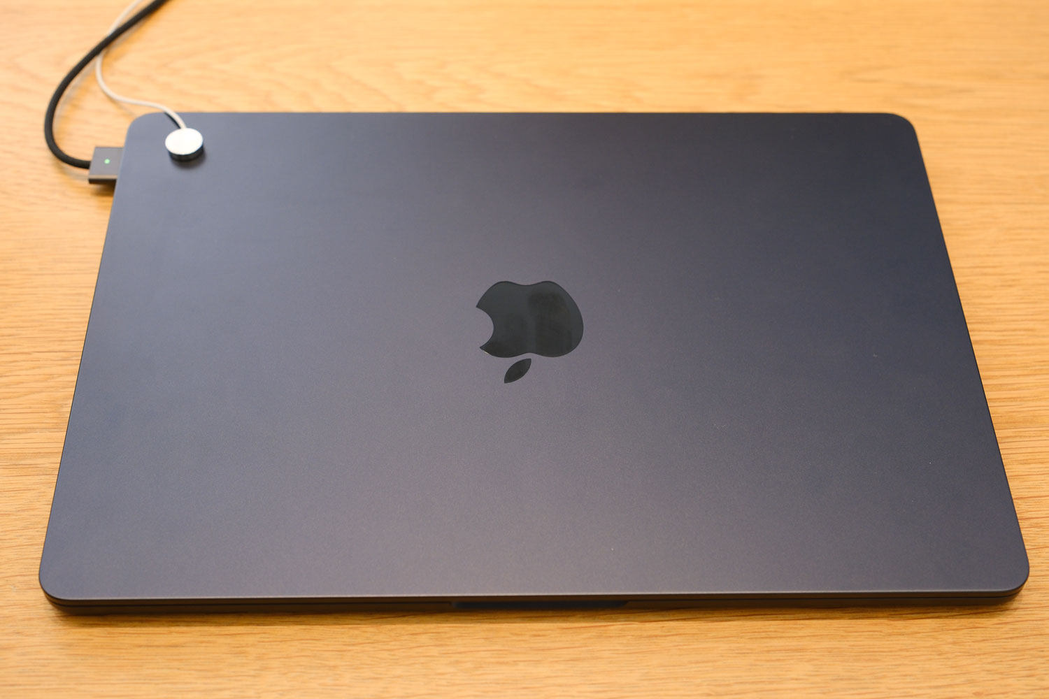 MacBook Air(M3)ミッドナイト指紋付着具合1