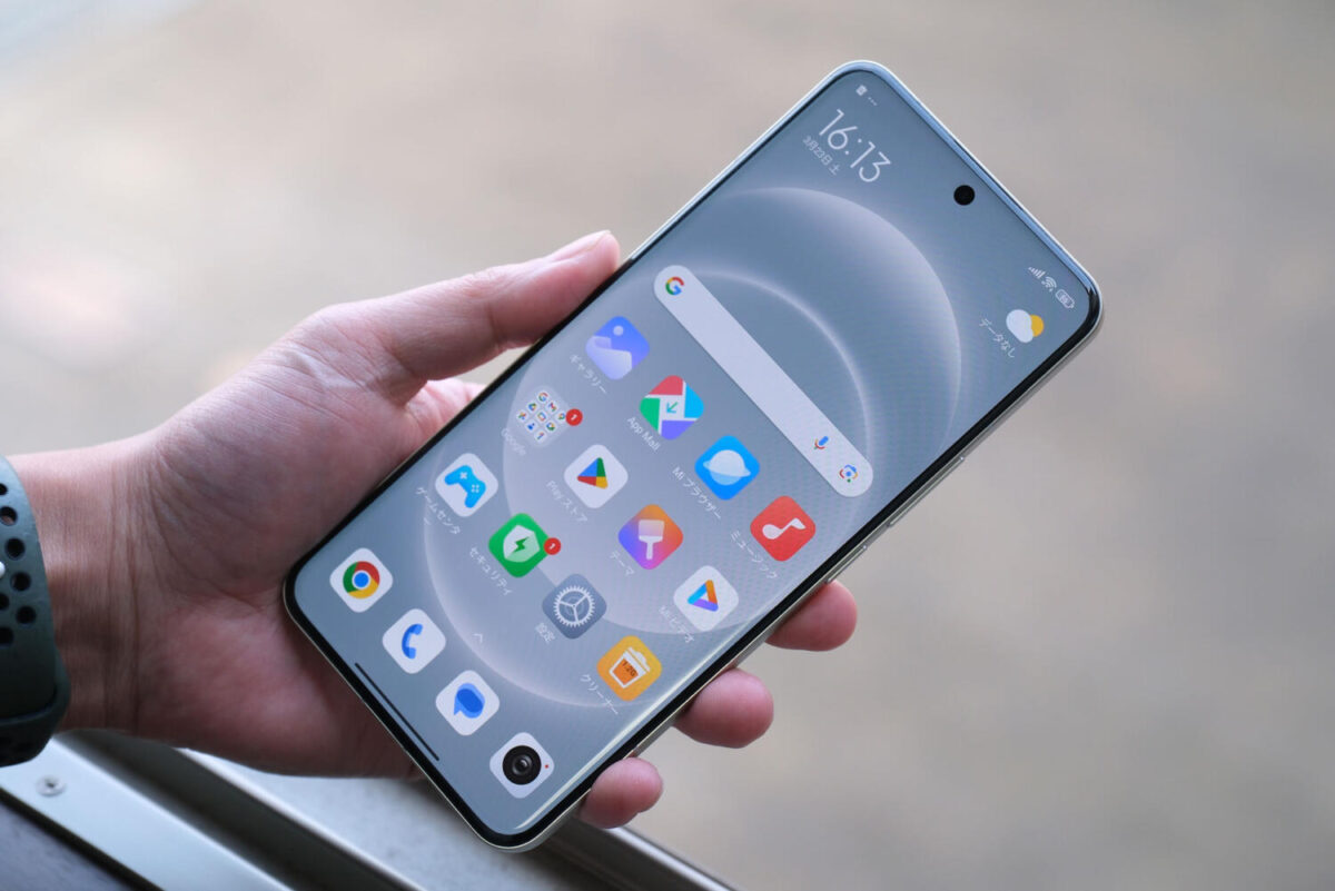 Xiaomi 14 Ultra ディスプレイ