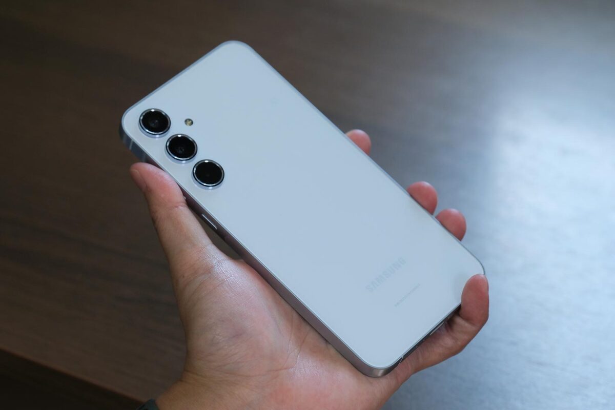 Galaxy A55 5G 背面パネル