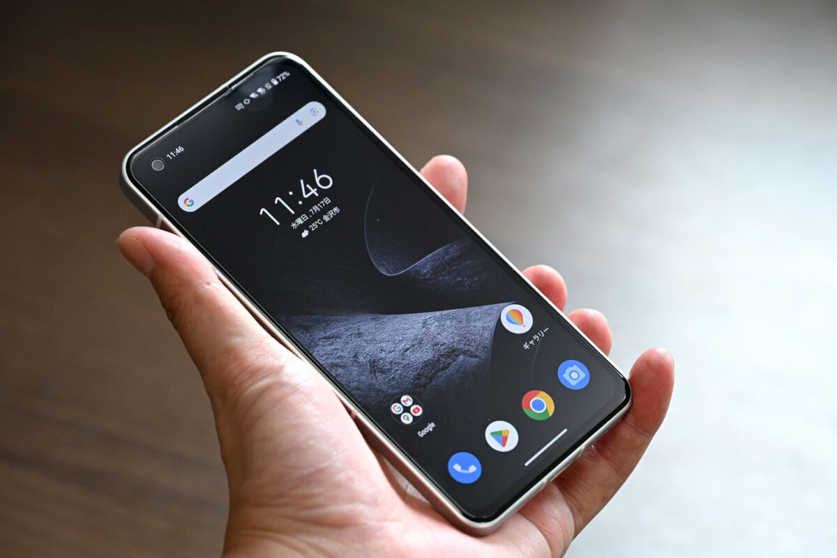 Zenfone 10 サイズ感