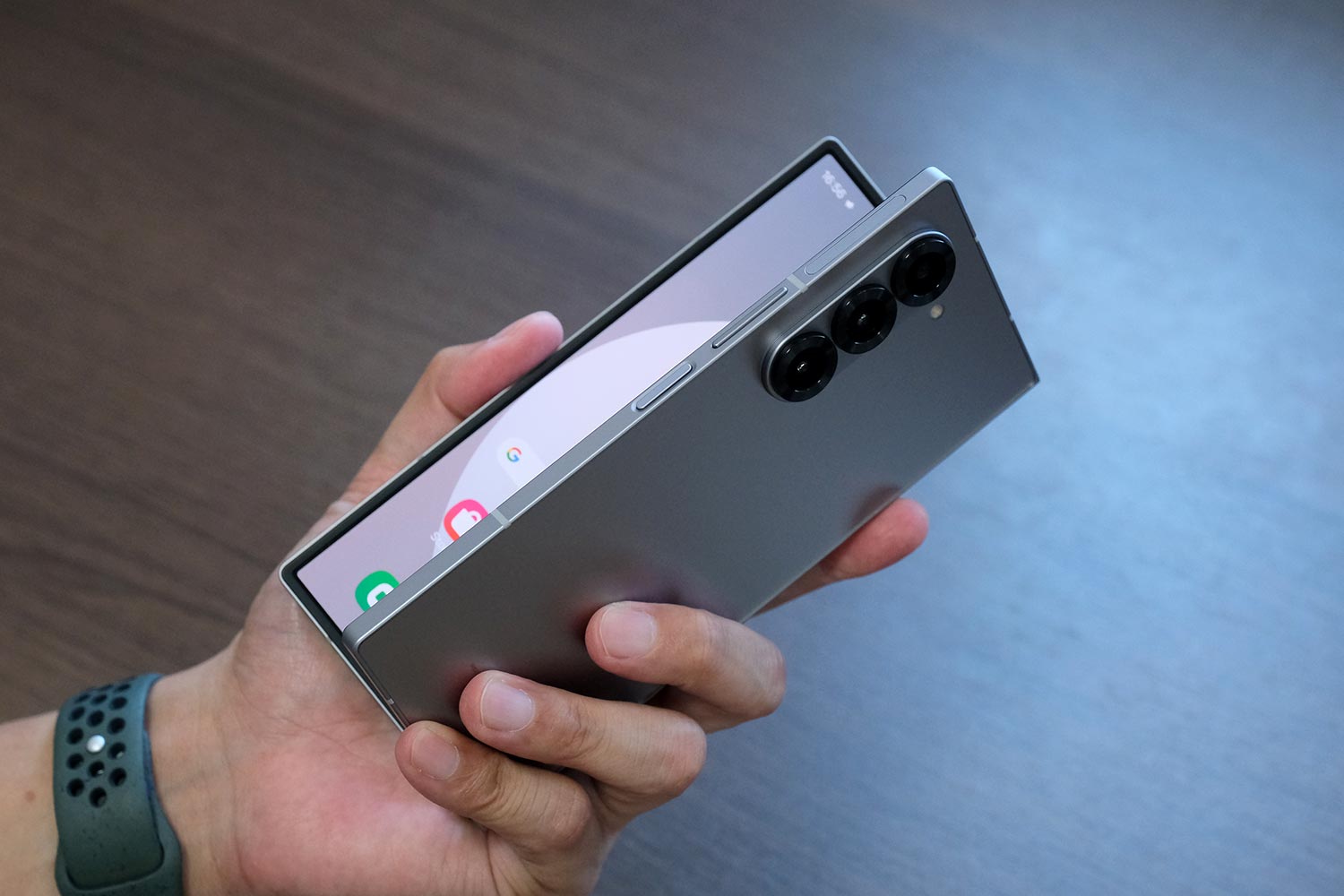 Galaxy Z Fold6 折りたたみスマホ