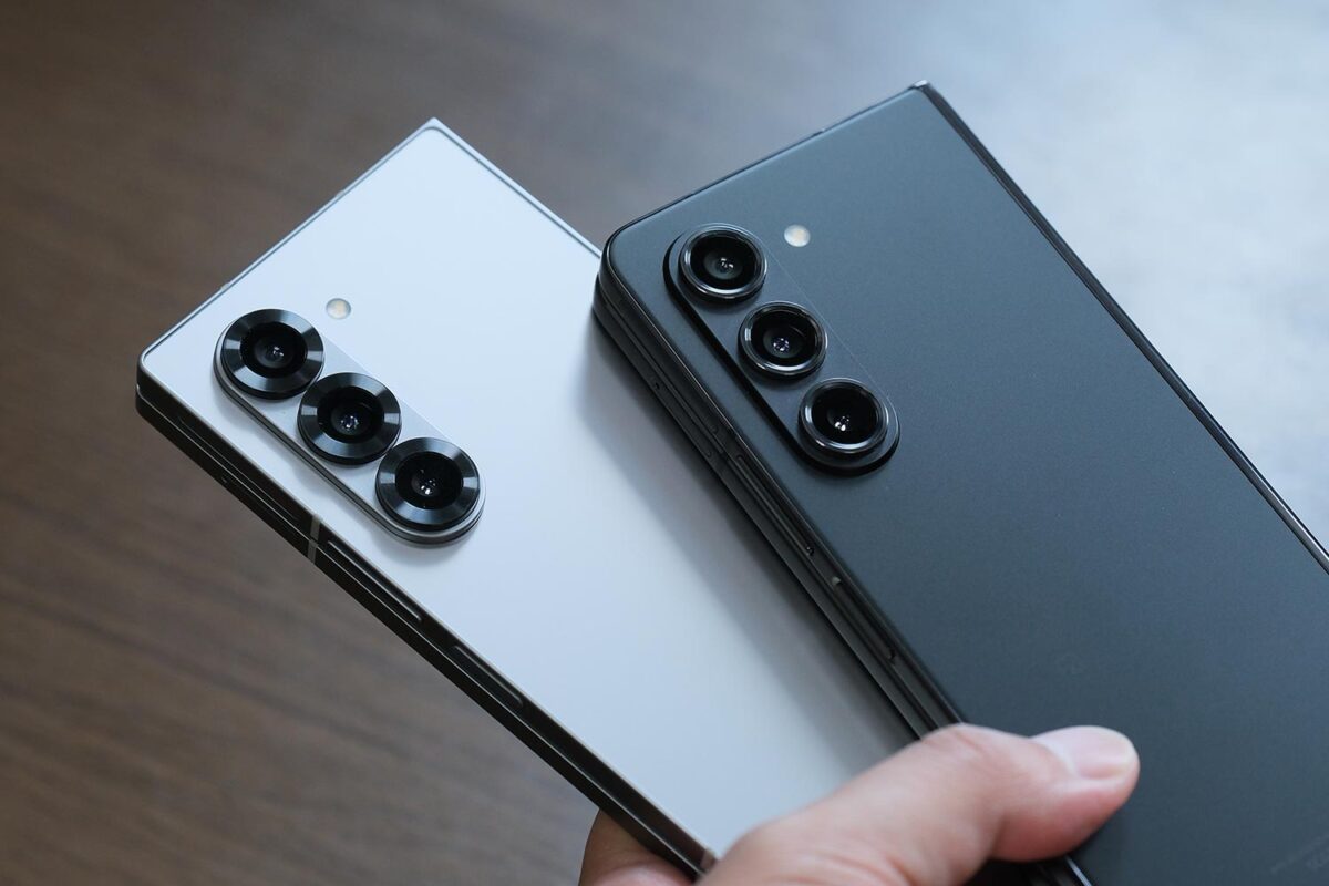 Galaxy Z Fold6 vs Galaxy Z Fold5 リアカメラ