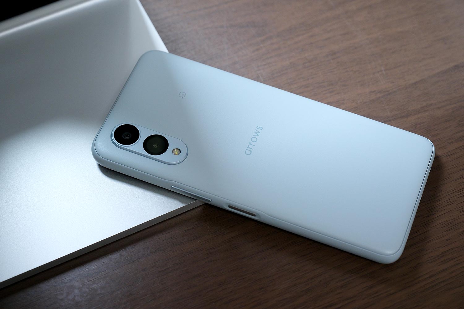 arrows We2 レビュー：丁度いいサイズと性能で普通に使える！2万円