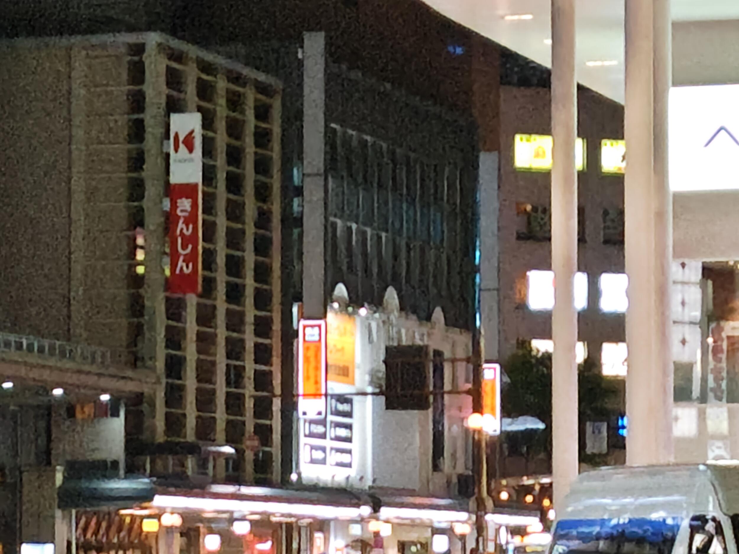 AQUOS R8 広角×8 夜の街