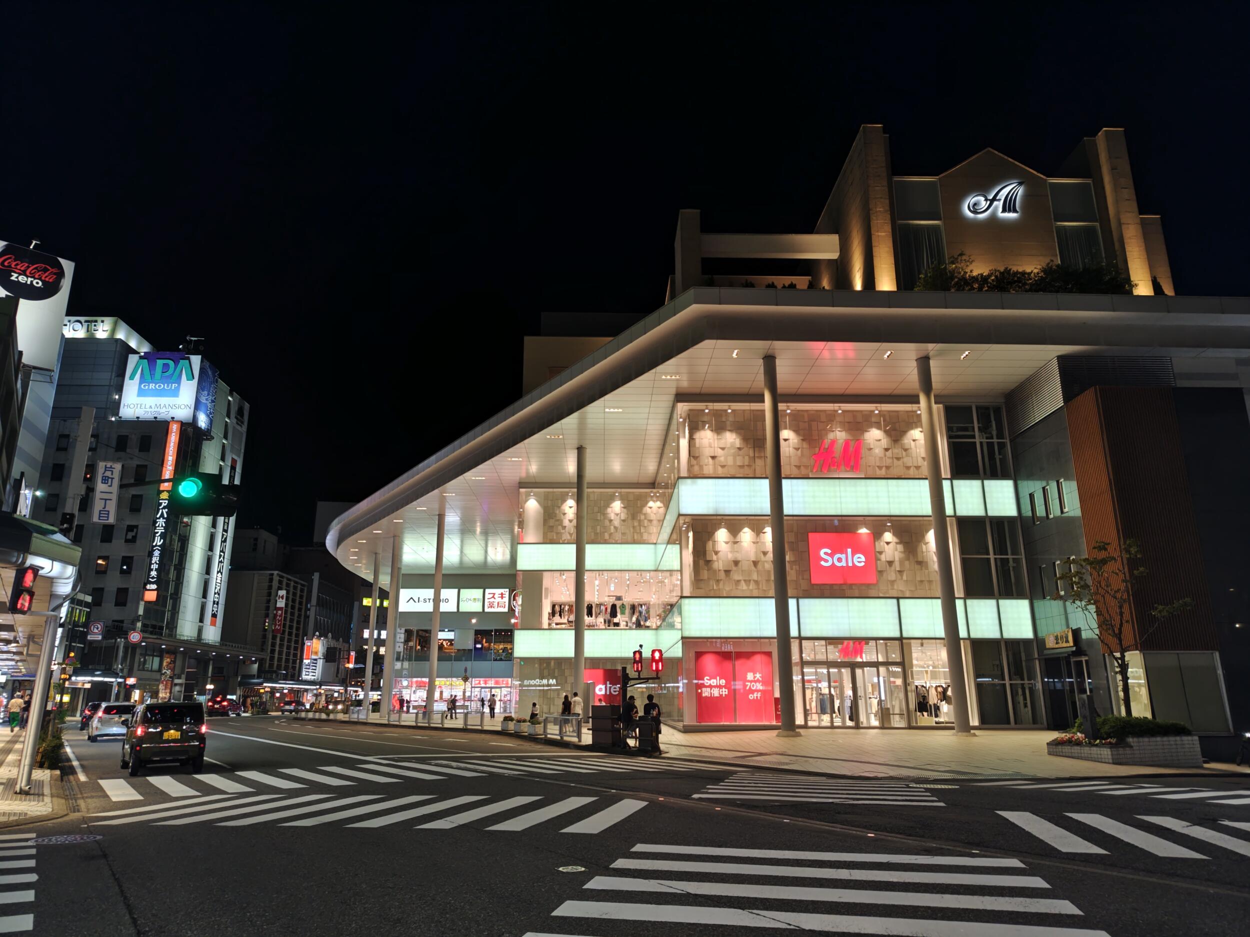AQUOS R9 広角×1 夜の街