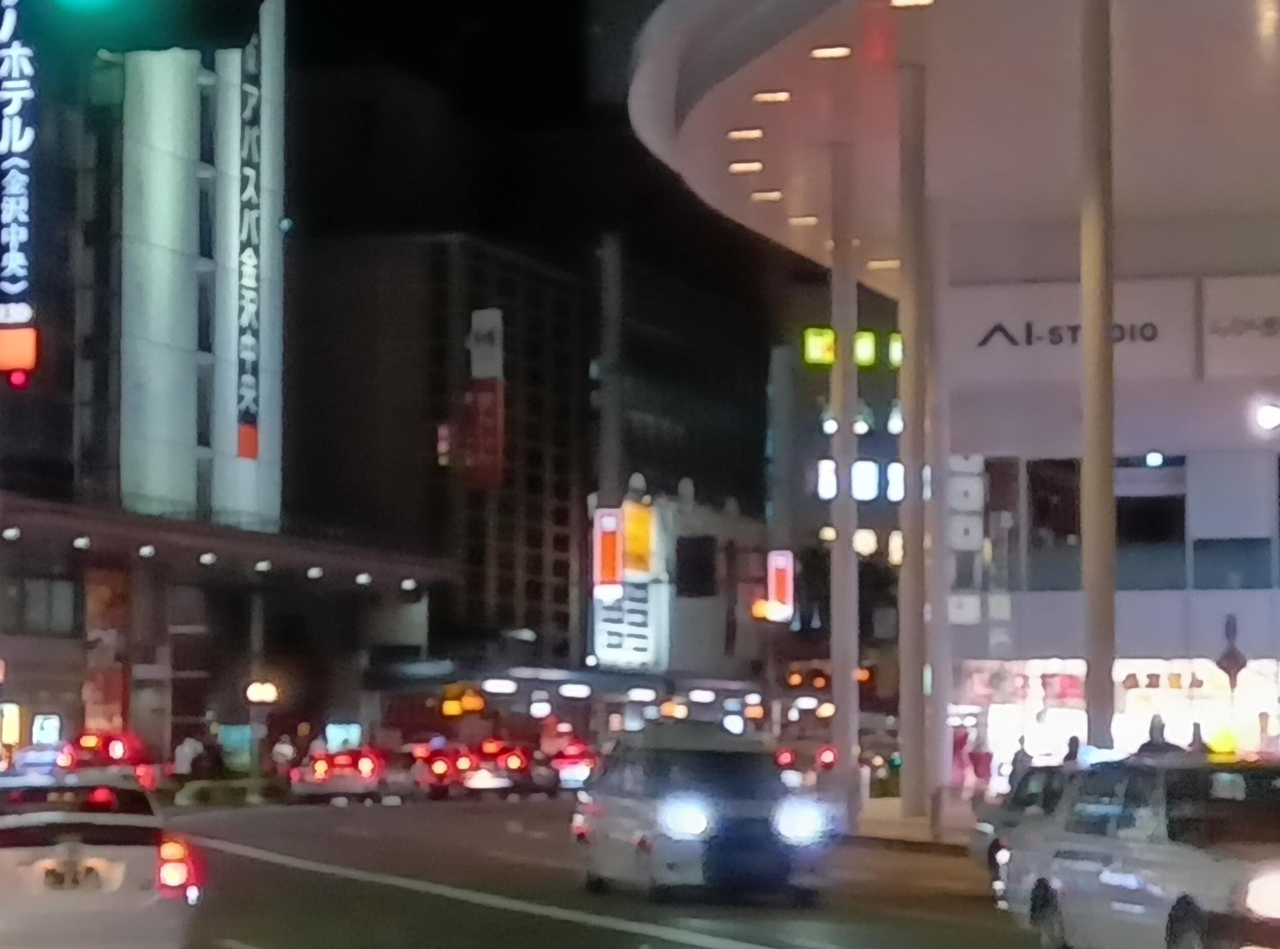 AQUOS wish3（広角×4）：夜の街