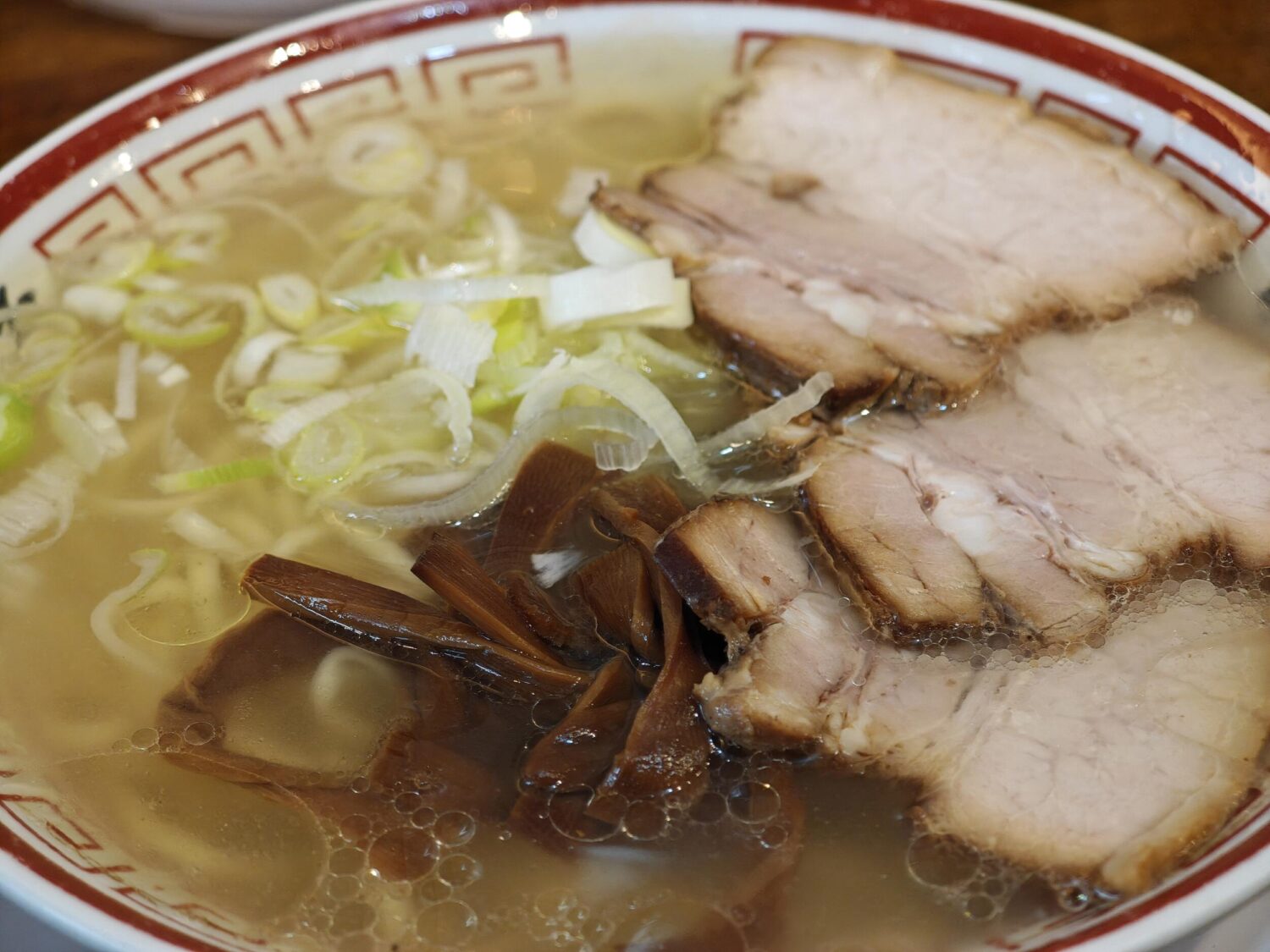 Xiaomi 14 Ultra 望遠3.2倍:中華麺
