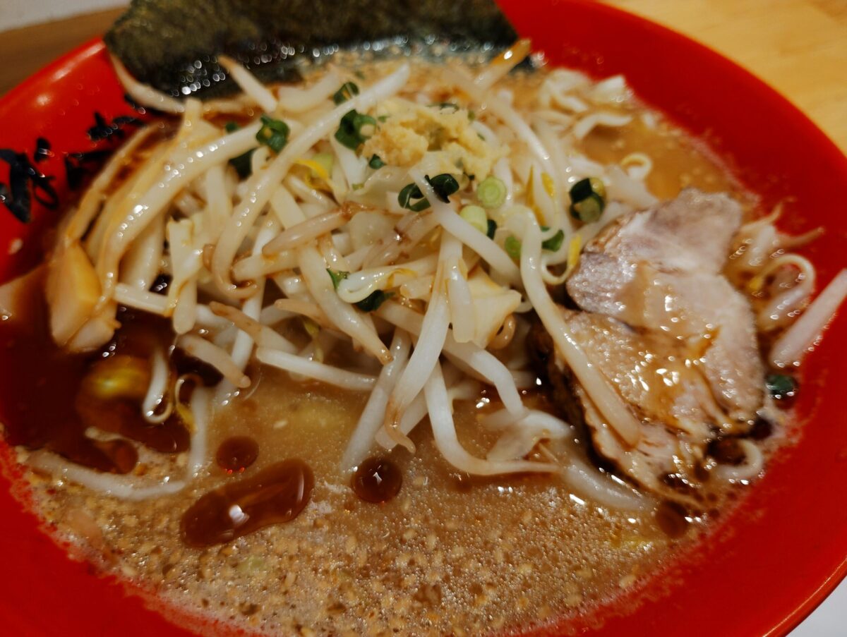 arrows We2 Plus(広角×1)ラーメン