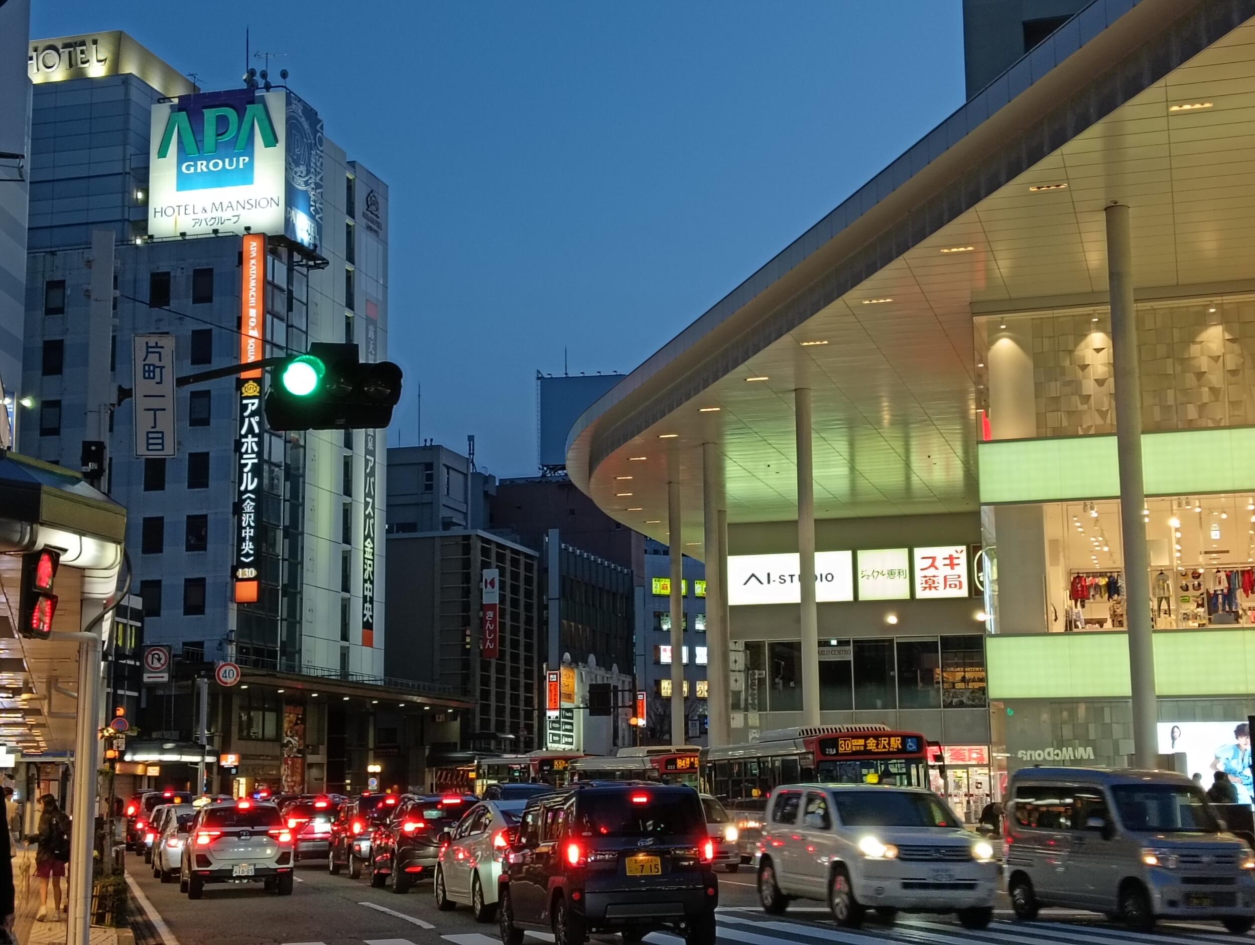 OPPO A79 5G(広角2倍)夜の街