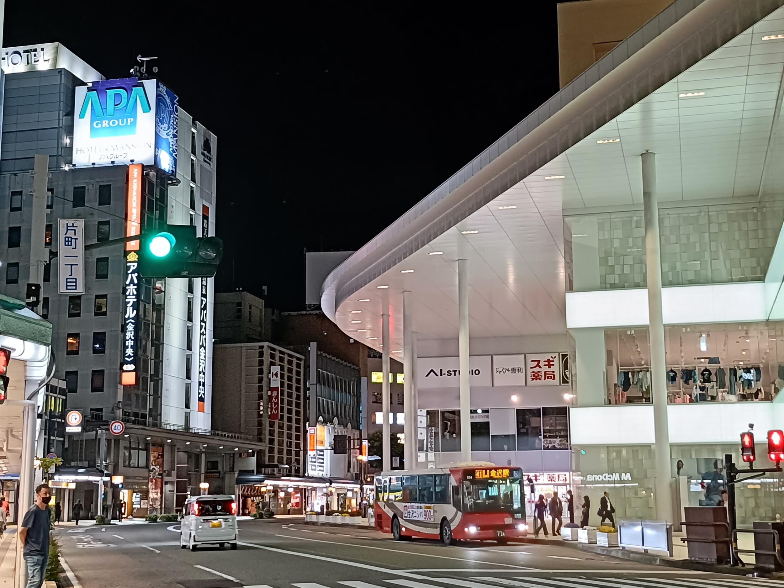 OPPO Reno11 A 広角2倍 夜の街