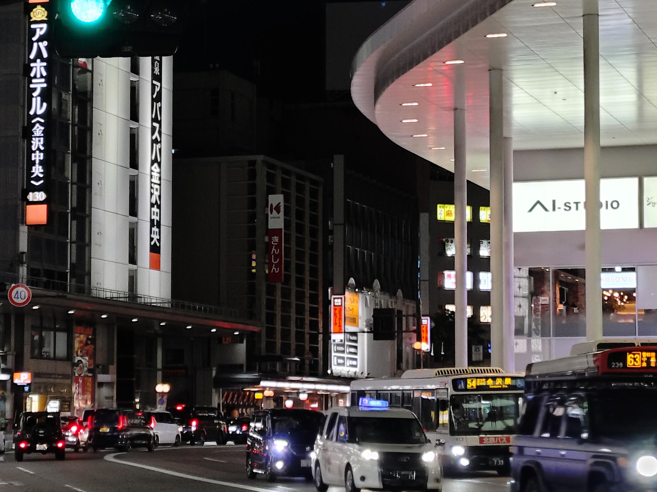 Xperia 10 VI 広角4倍ズーム 夜の街