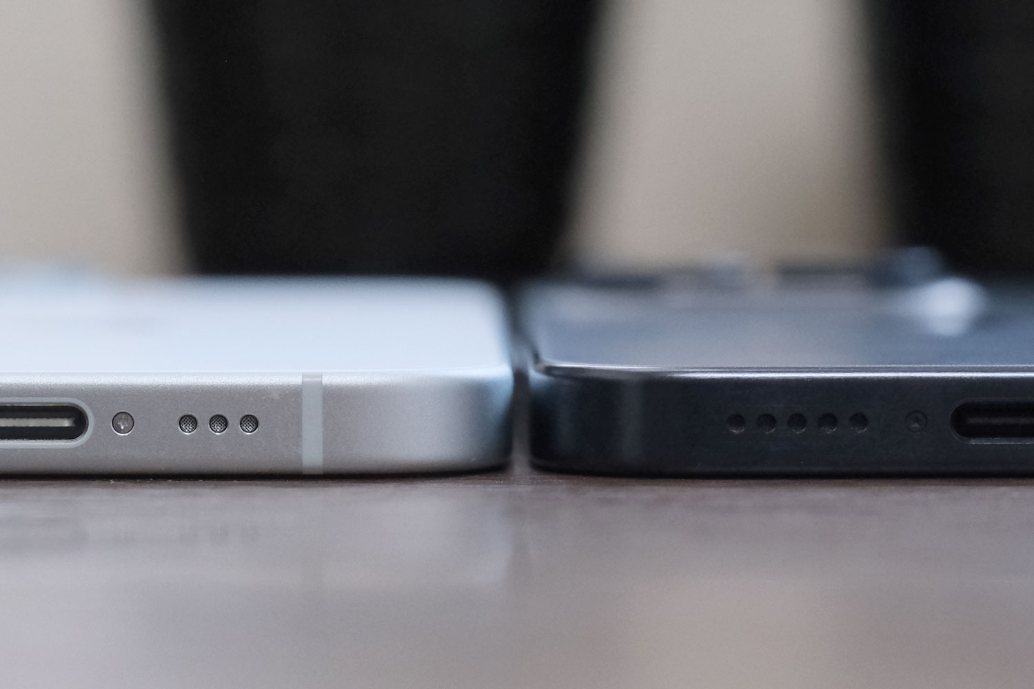 iPhone 本体の厚み比較 無印 vs Pro