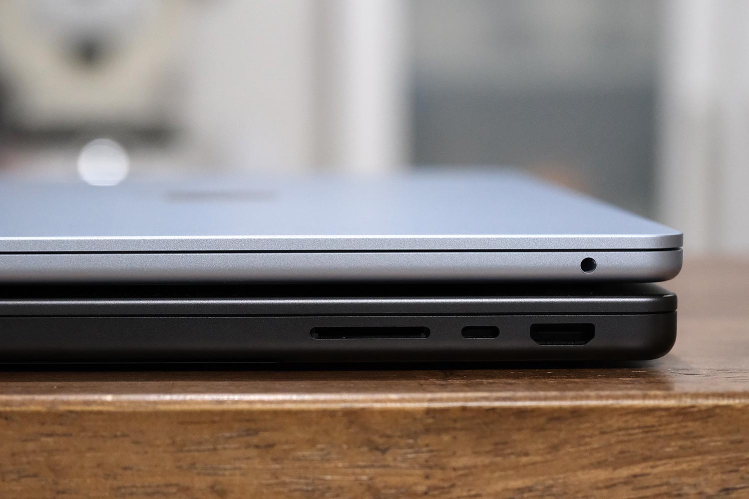 MacBook Air(M4)vs MacBook Pro(M4)本体の厚み