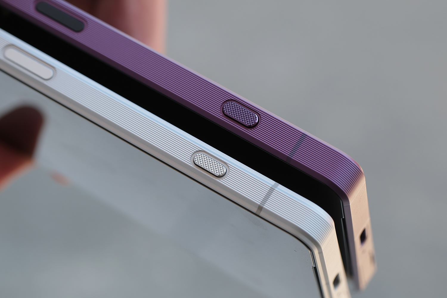 Xperia 1 VII vs 1 VI カメラシャッターボタン