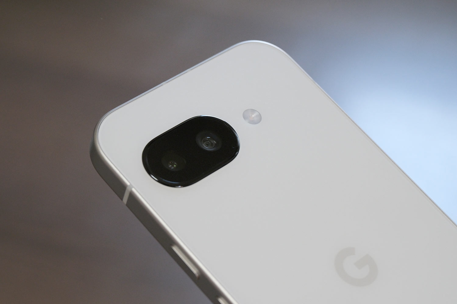 PIxel 9a リアカメラ