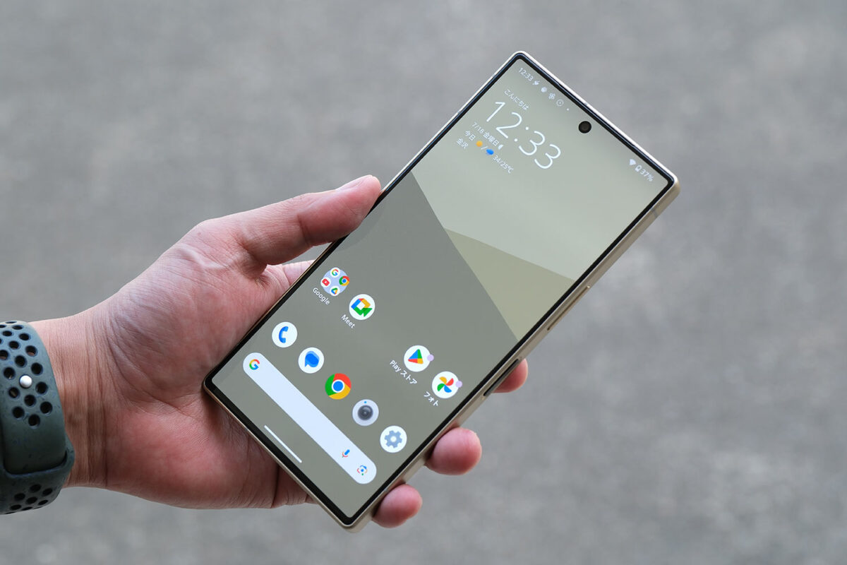 AQUOS R10 正面デザイン
