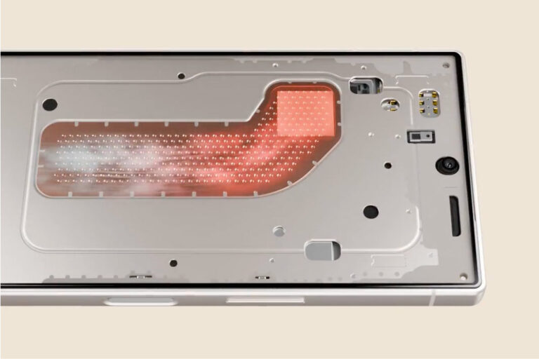 AQUOS R10 放熱シート