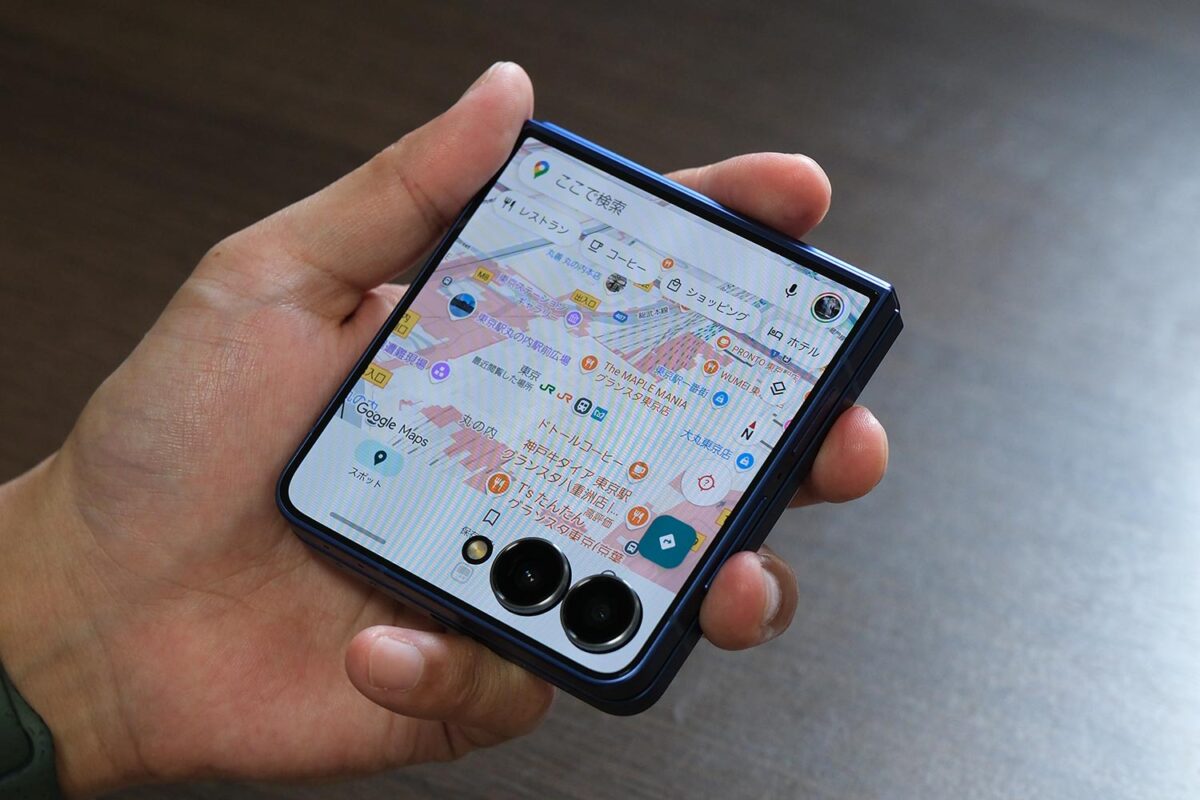 Galaxy Z Flip7 カバーディスプレイでGoogle Map