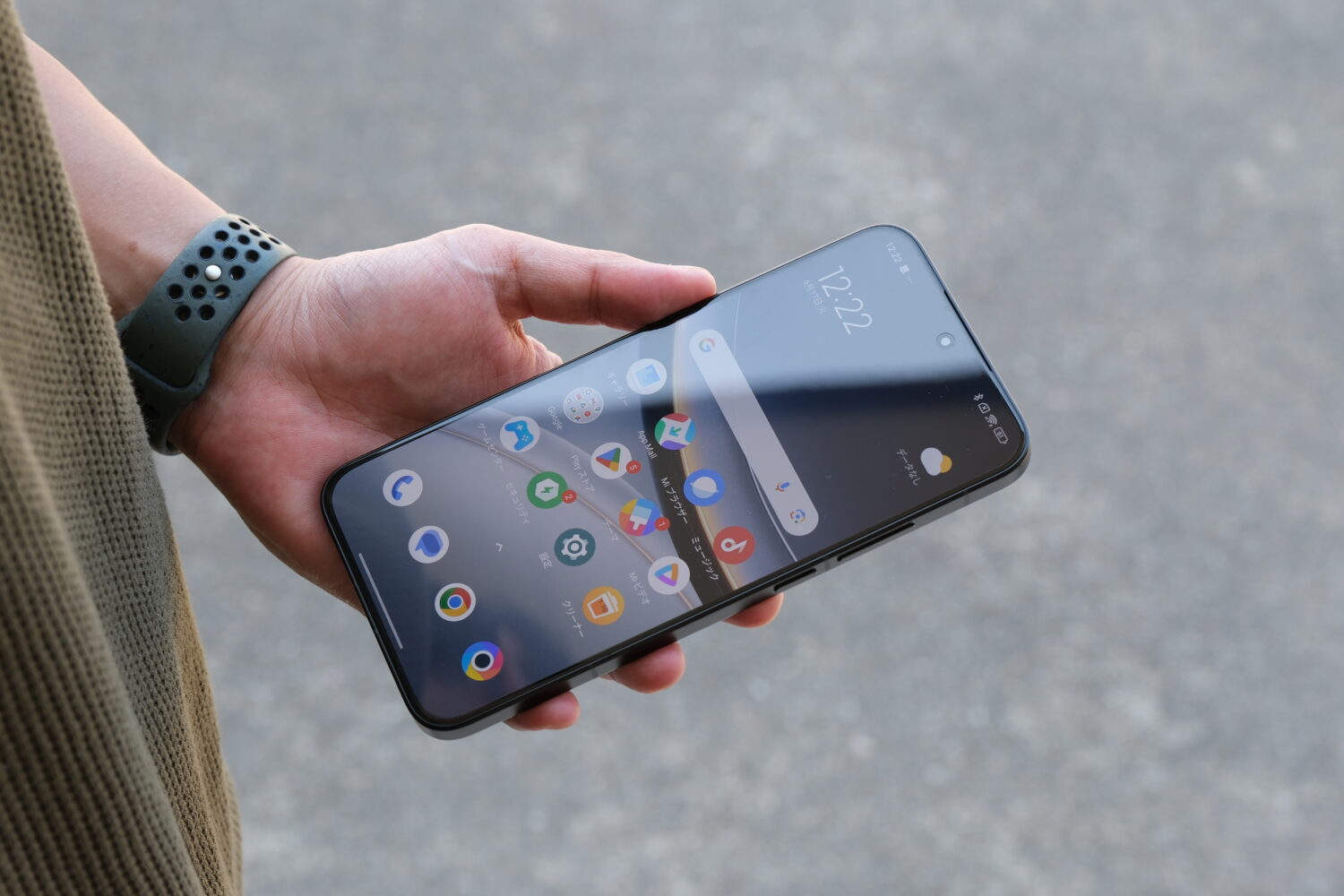 POCO F7 正面デザイン